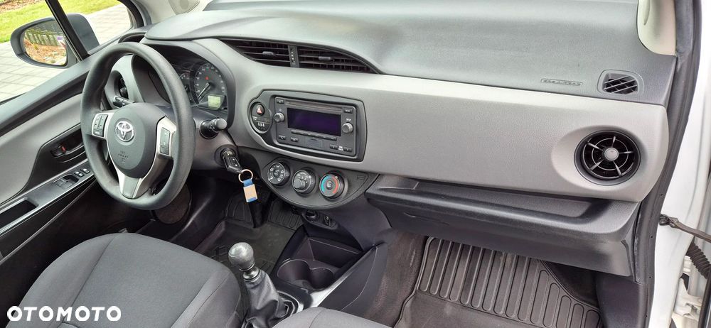 Toyota Yaris 1.5 Active - 17