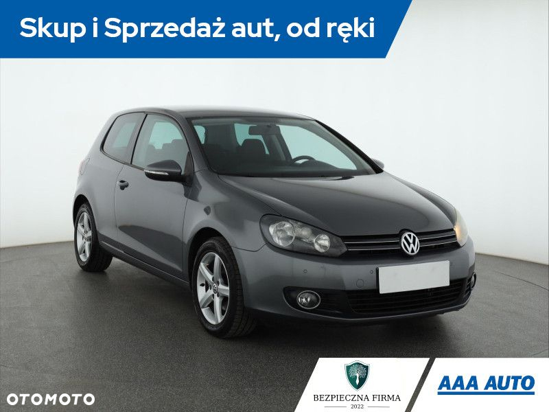 Volkswagen Golf - 2