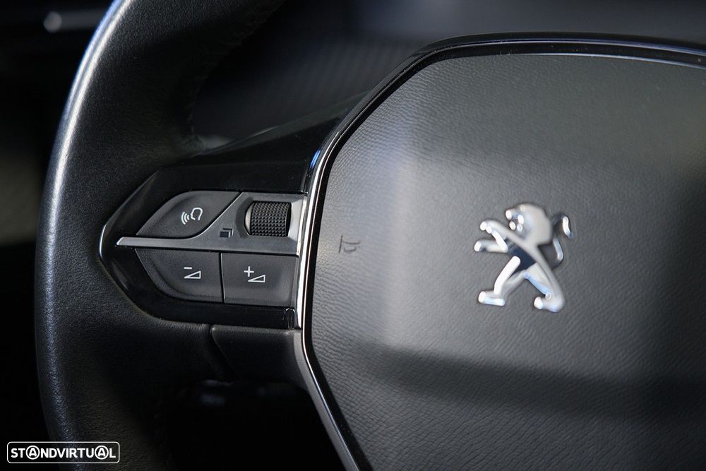 Peugeot e-2008 50 kWh Allure Pack - 26