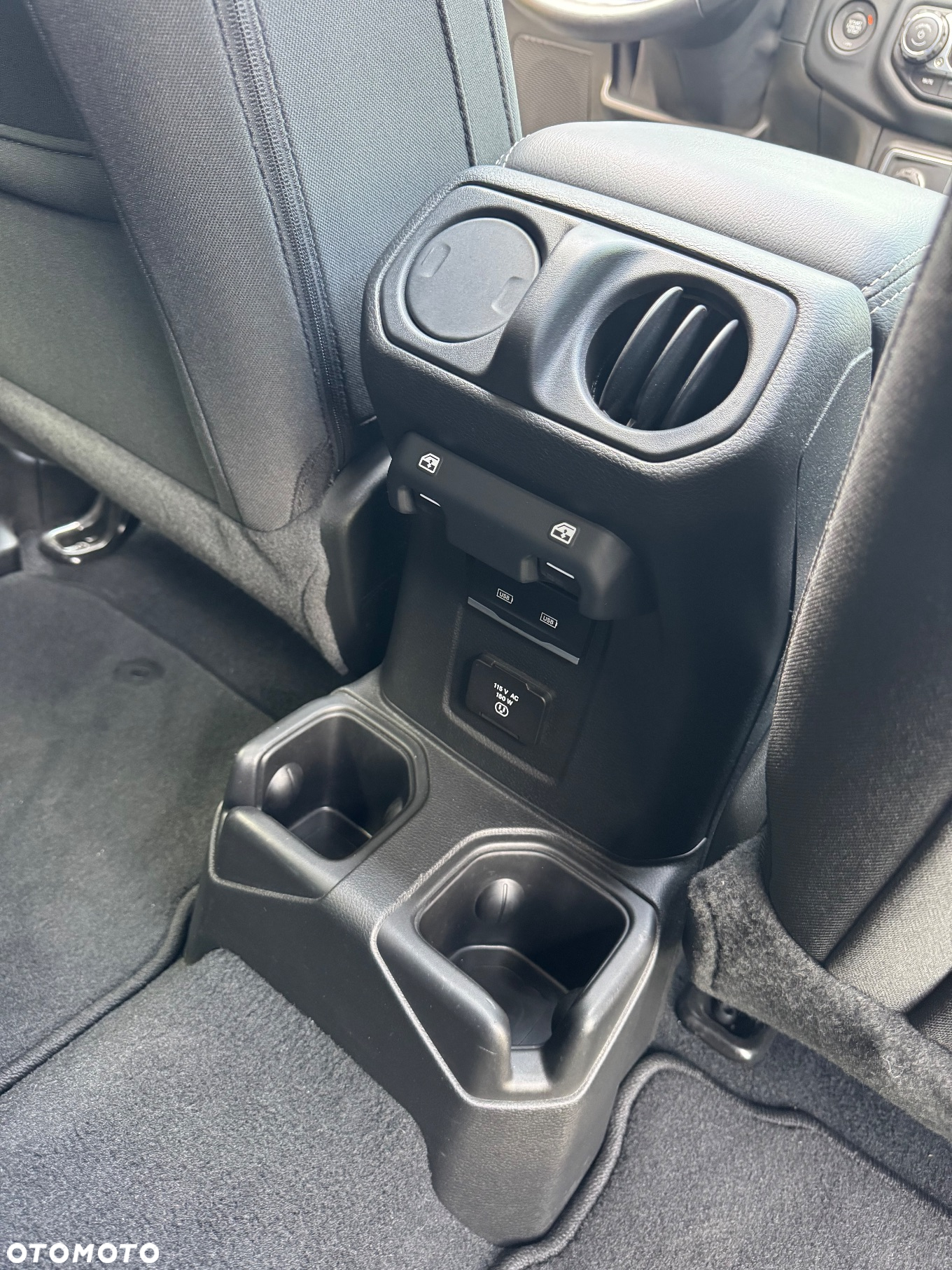 Jeep Wrangler - 26
