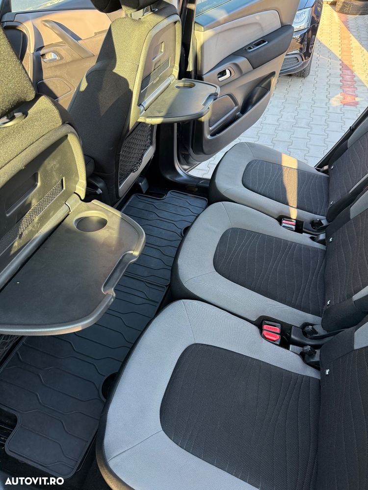Citroën C4 Picasso 1.6 e-HDI Exclusive - 24