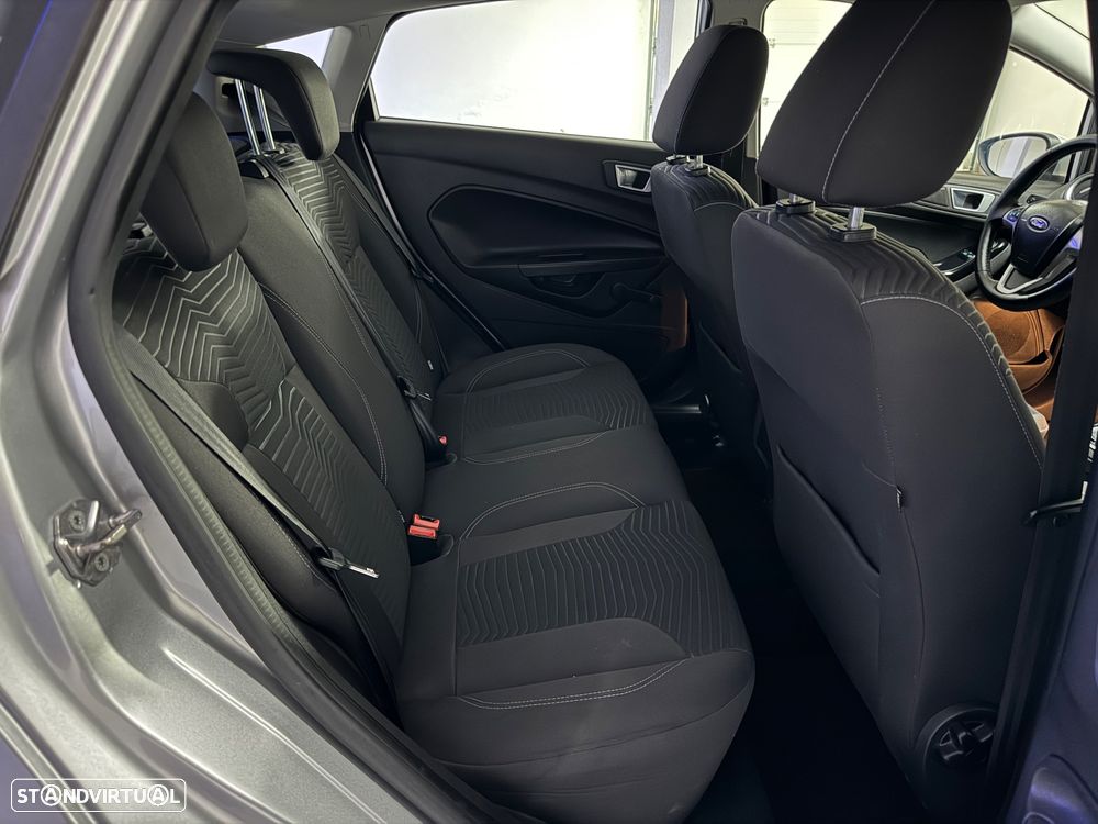 Ford Fiesta 1.0 T EcoBoost Titanium - 16