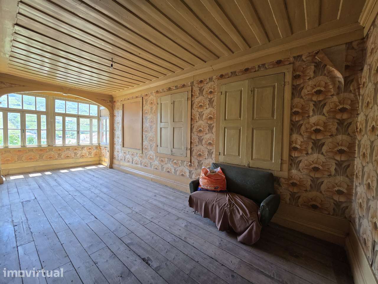 QUINTA COM MORADIA DE TRAÇA ANTIGA EM PEDRA – SANDE, LAMEGO - Grande imagem: 4/11