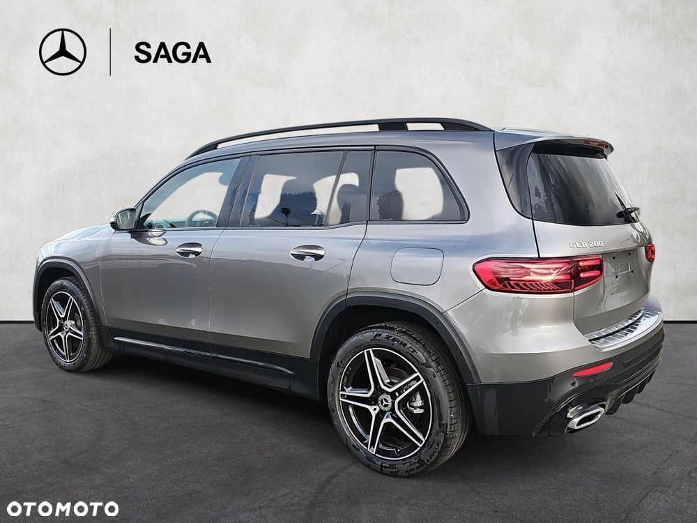 Mercedes-Benz GLB - 7