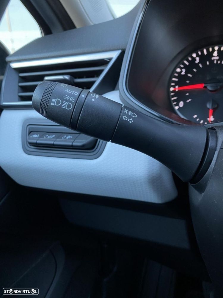 Renault Clio 1.0 TCe Evolution - 30