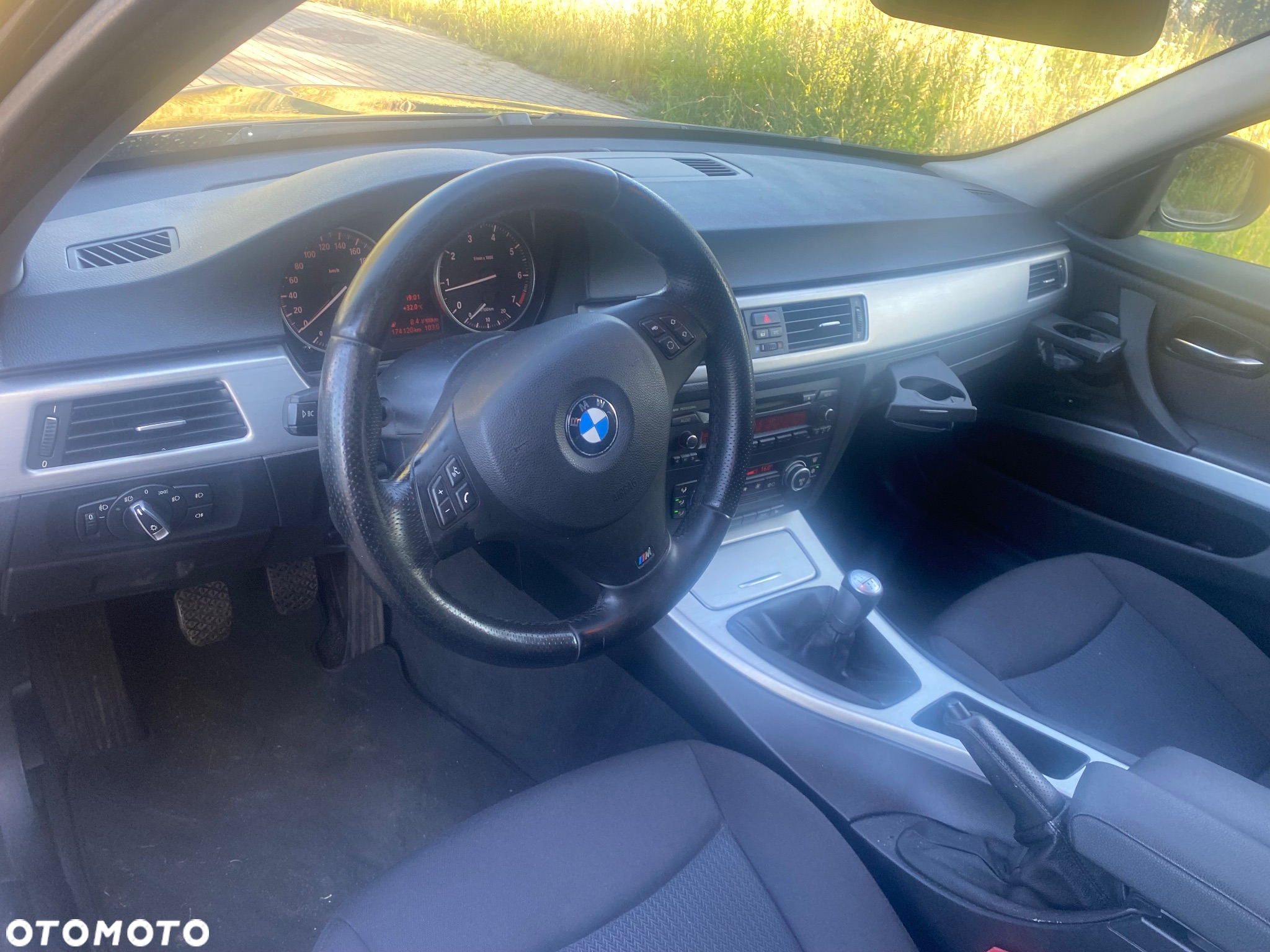 BMW Seria 3 318i Edition Sport - 8