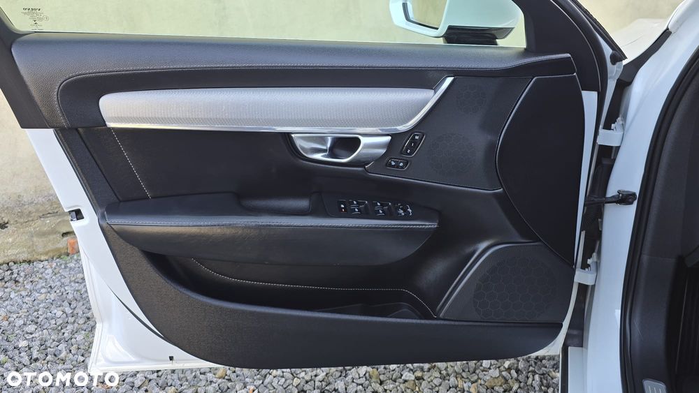 Volvo S90 D5 AWD Inscription - 28