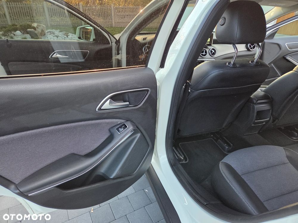 Mercedes-Benz GLA 180 CDI Edition 1 - 10