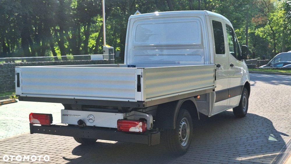 Mercedes-Benz Sprinter - 5