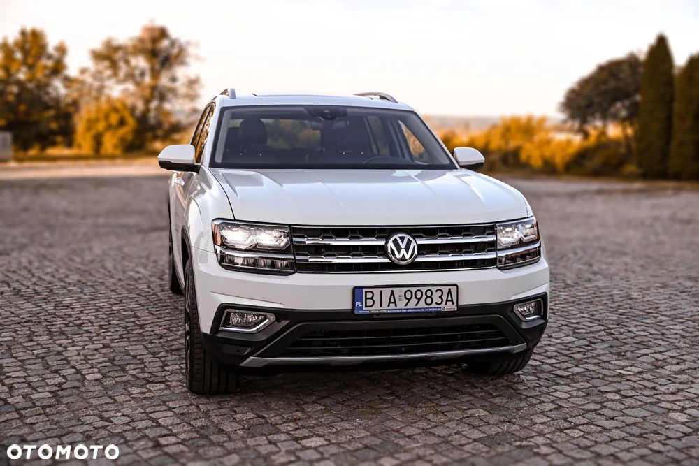 Volkswagen Atlas - 2