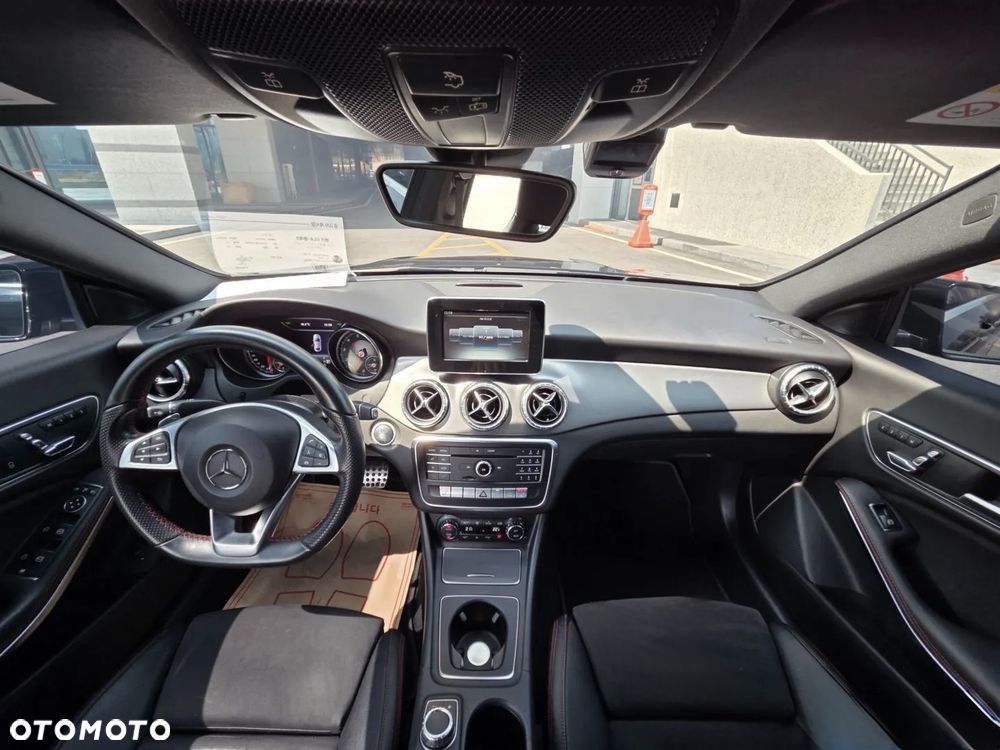 Mercedes-Benz CLA - 8