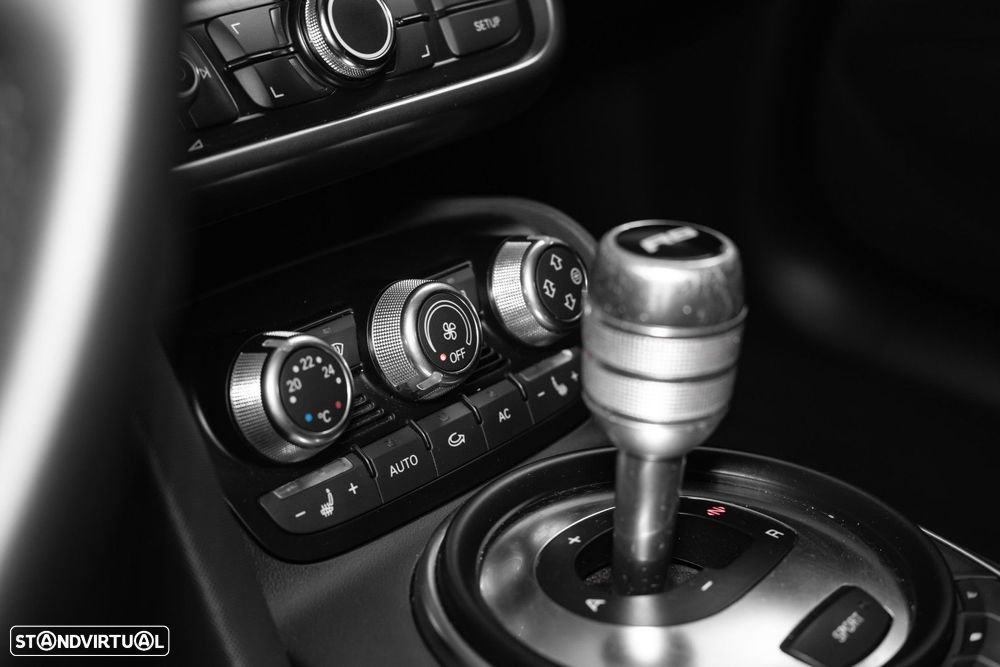 Audi R8 Coupé 4.2 FSI quattro R tronic - 21