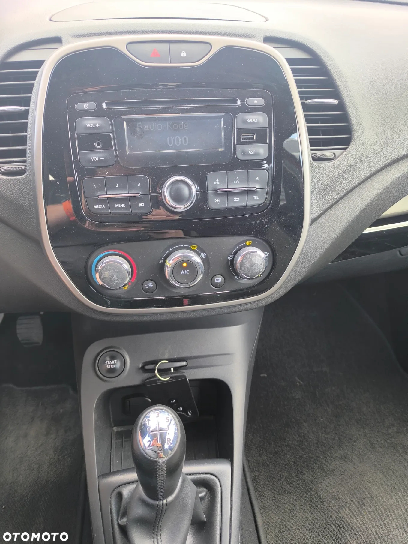 Renault Captur (ENERGY) TCe 90 BOSE EDITION - 11
