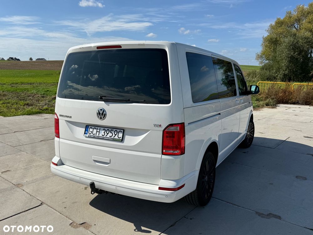 Volkswagen Multivan - 17