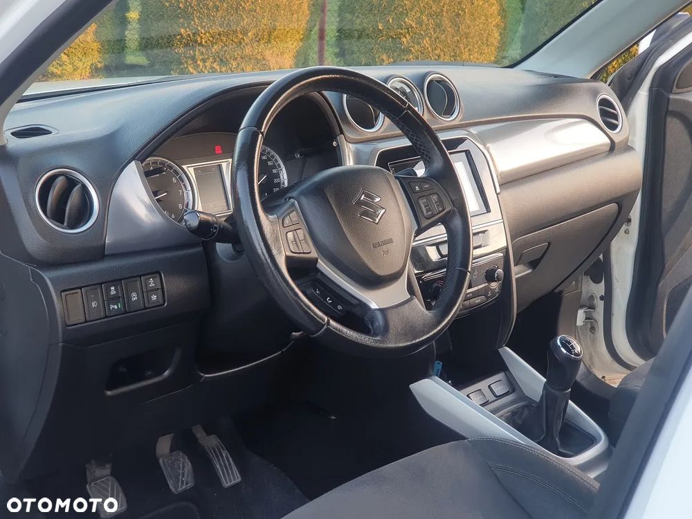 Suzuki Vitara 1.6 Premium 2WD - 12