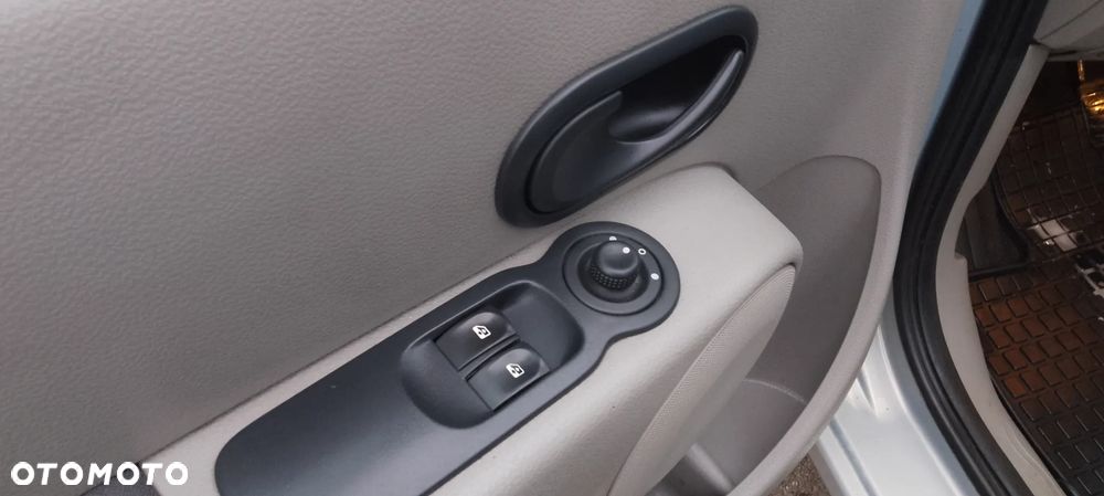 Renault Modus 1.6 16V Privilege - 14