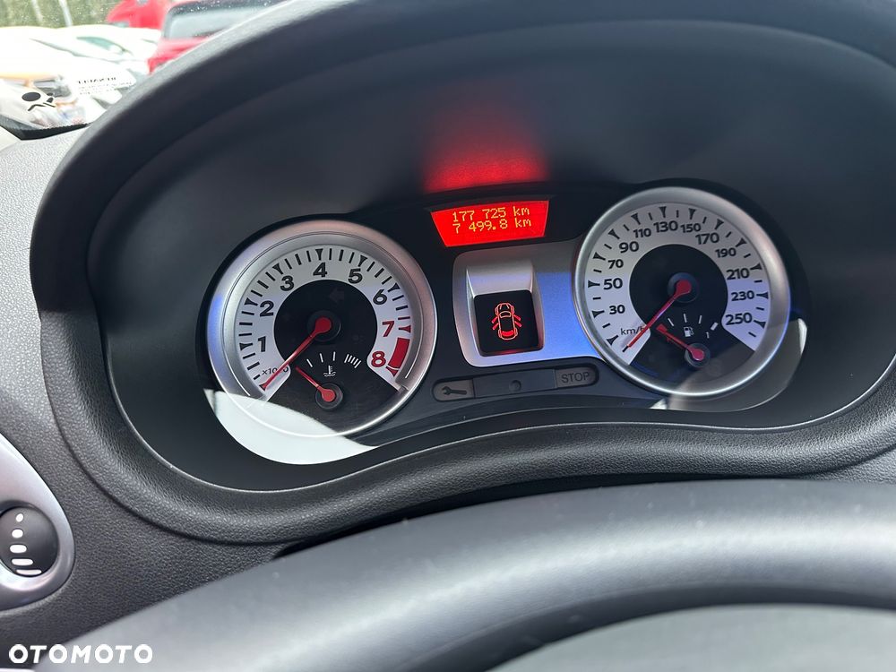 Renault Clio 1.6 16V 130 GT - 31