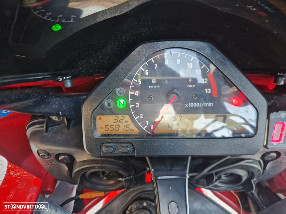 Honda CBR 1000RR  Possível Financiamento - 11