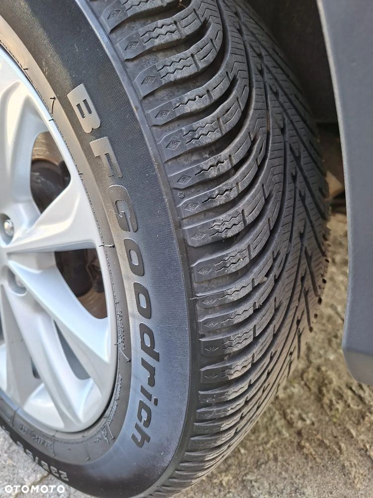 Ford Kuga 1.5 EcoBoost 2x4 SYNC - 8