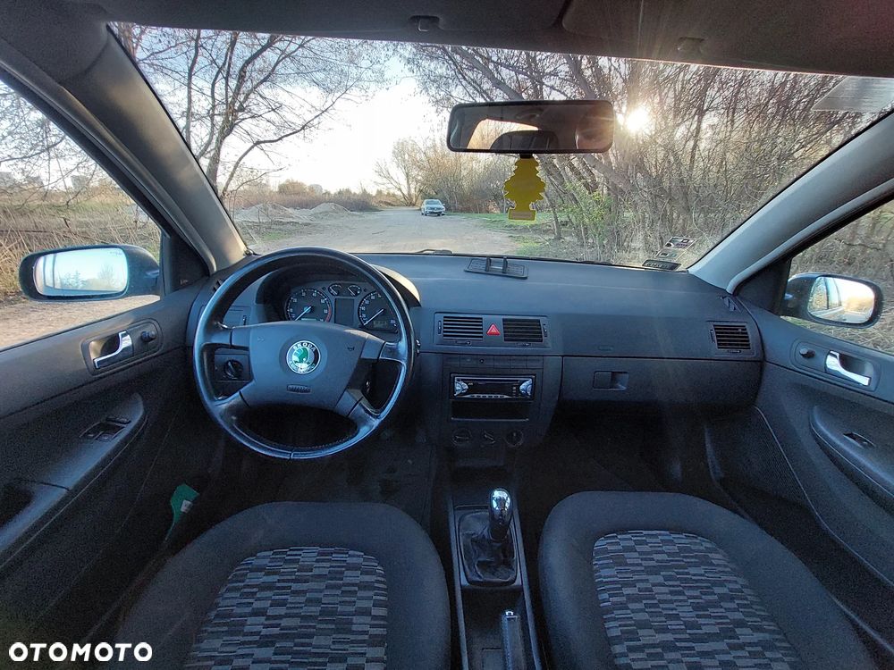 Skoda Fabia 1.4 16V Classic - 11