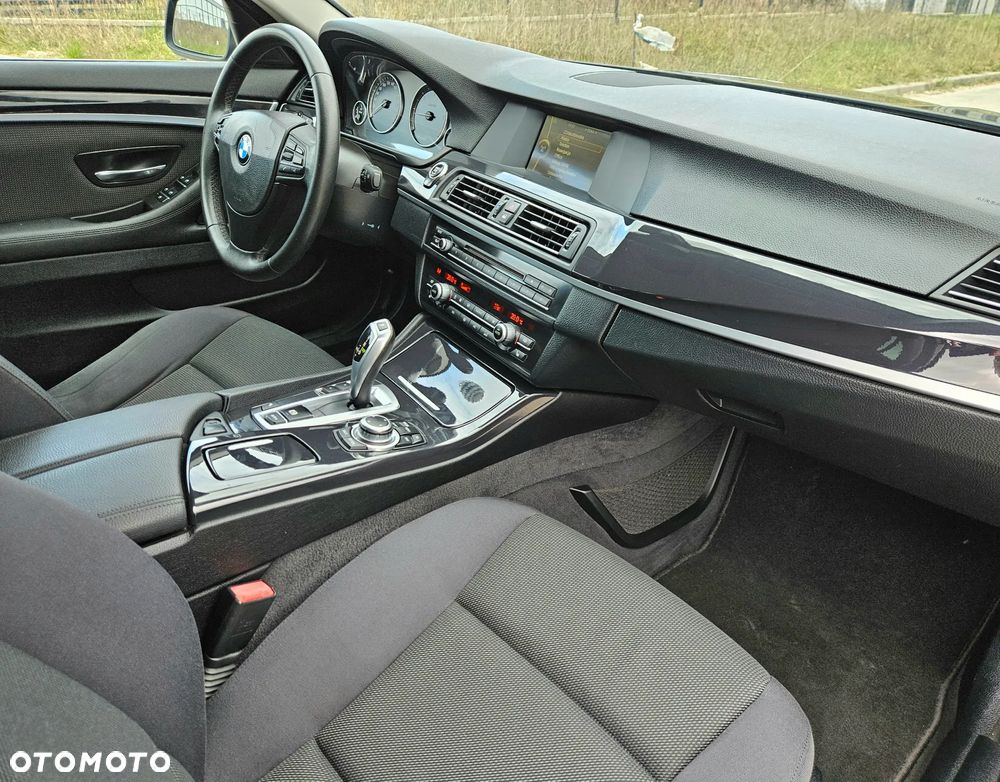 BMW Seria 5 520d - 16