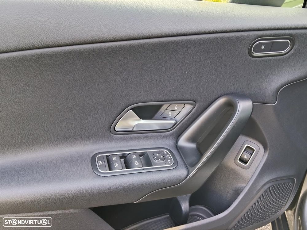 Mercedes-Benz A 200 Style Plus Aut. - 11