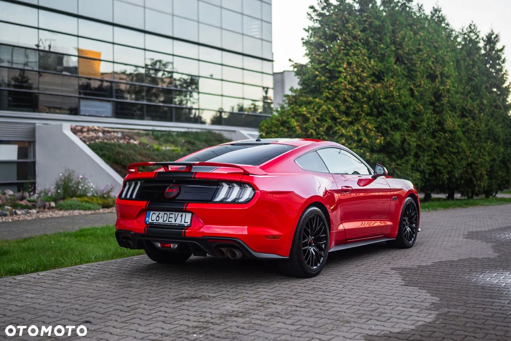 Ford Mustang 5.0 V8 GT - 8