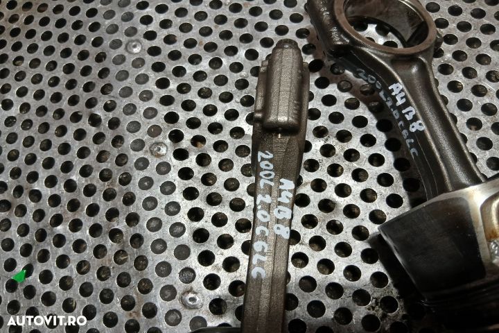 Piston motor 2.0 CGLC 2.0 CGLC Audi A4 B8/8K [2007 - 2011] Sedan 4-us - 2