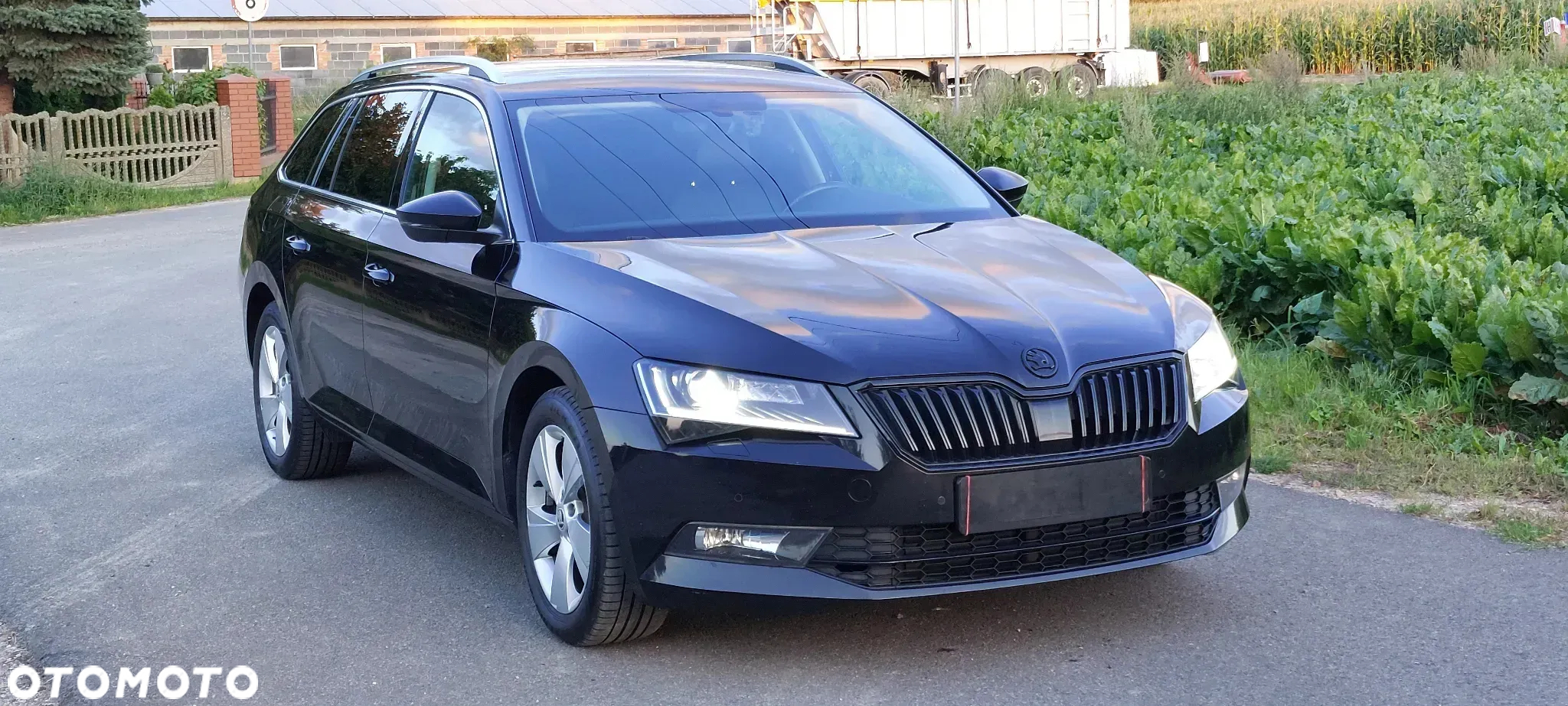 Skoda Superb Combi 1.6 TDI DSG Ambition - 23