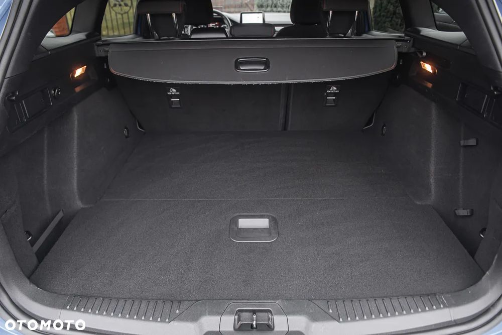 Ford Focus Turnier 2.0 TDCi DPF Start-Stopp-System ST-Line - 30