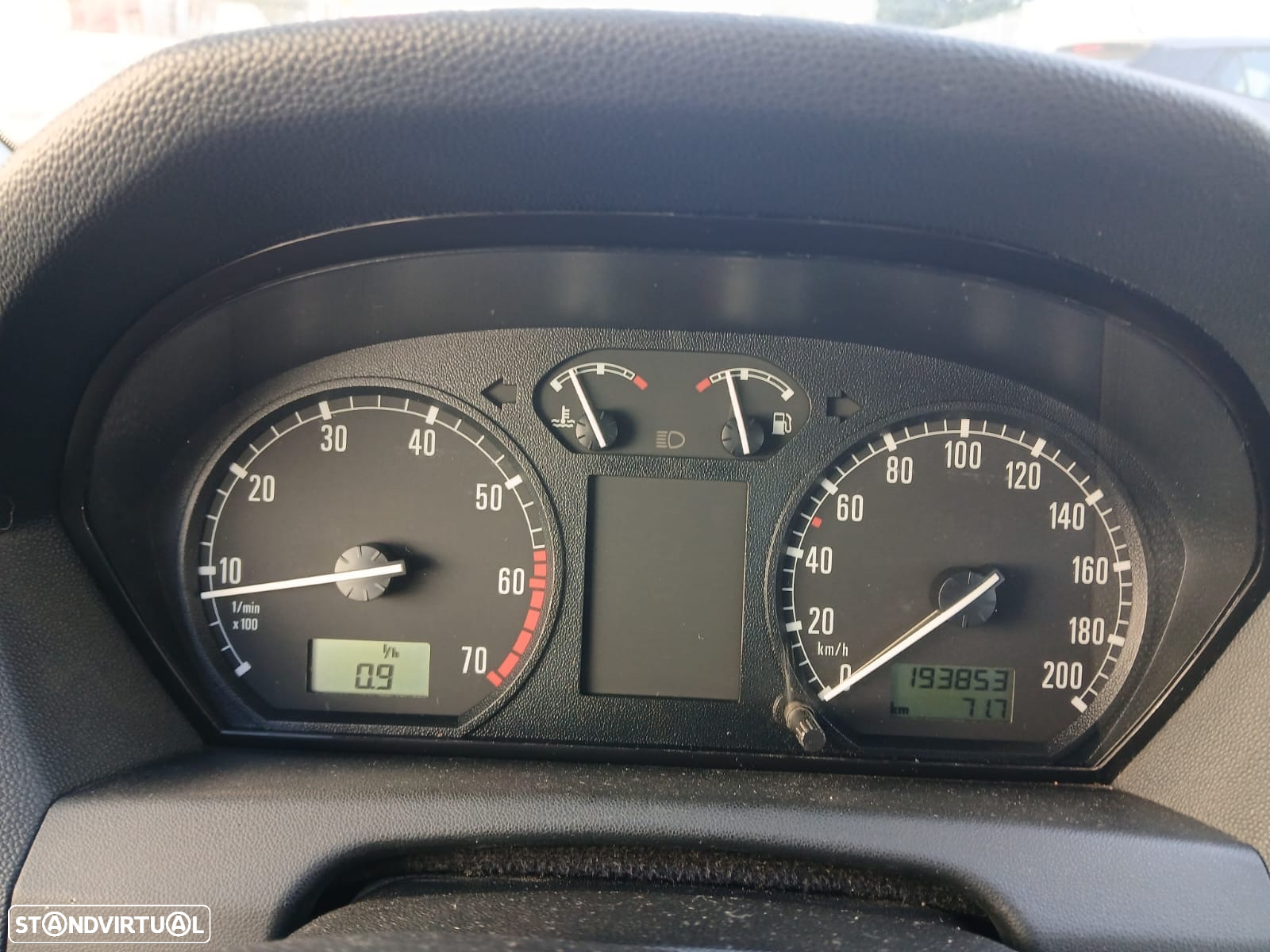 Opel Corsa 1.3 CDTi Enjoy - 12