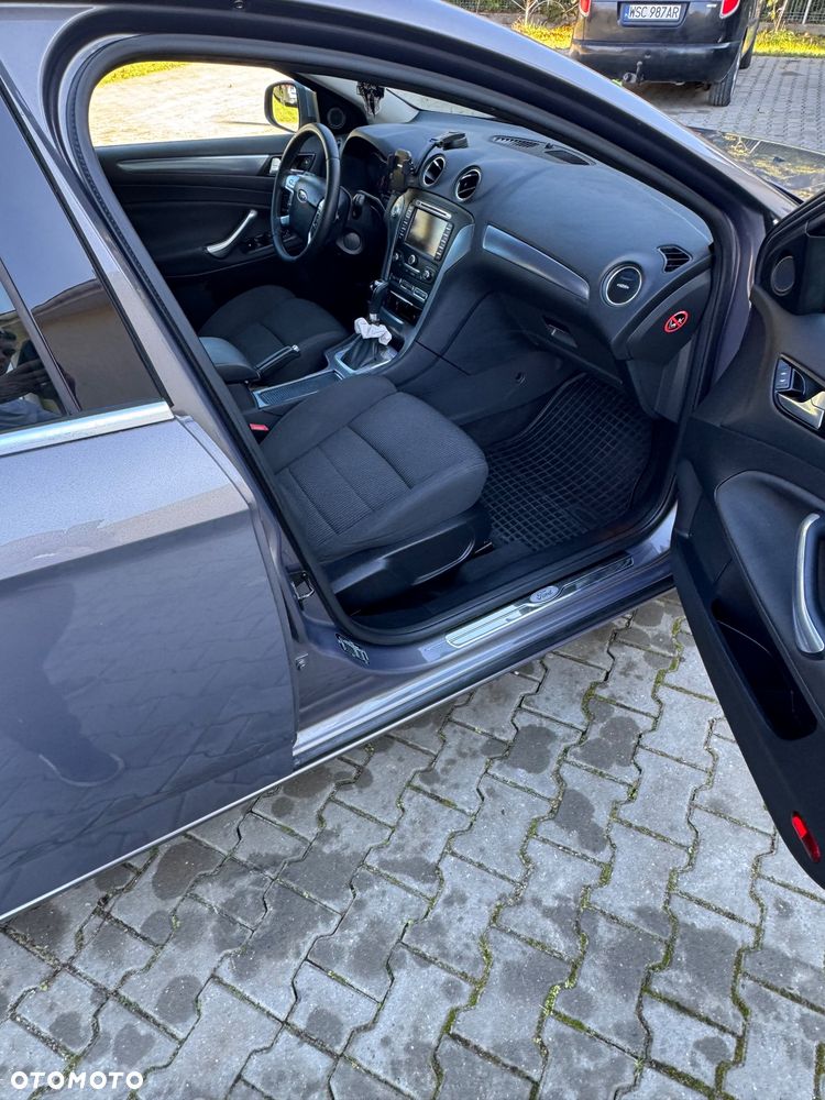 Ford Mondeo - 7