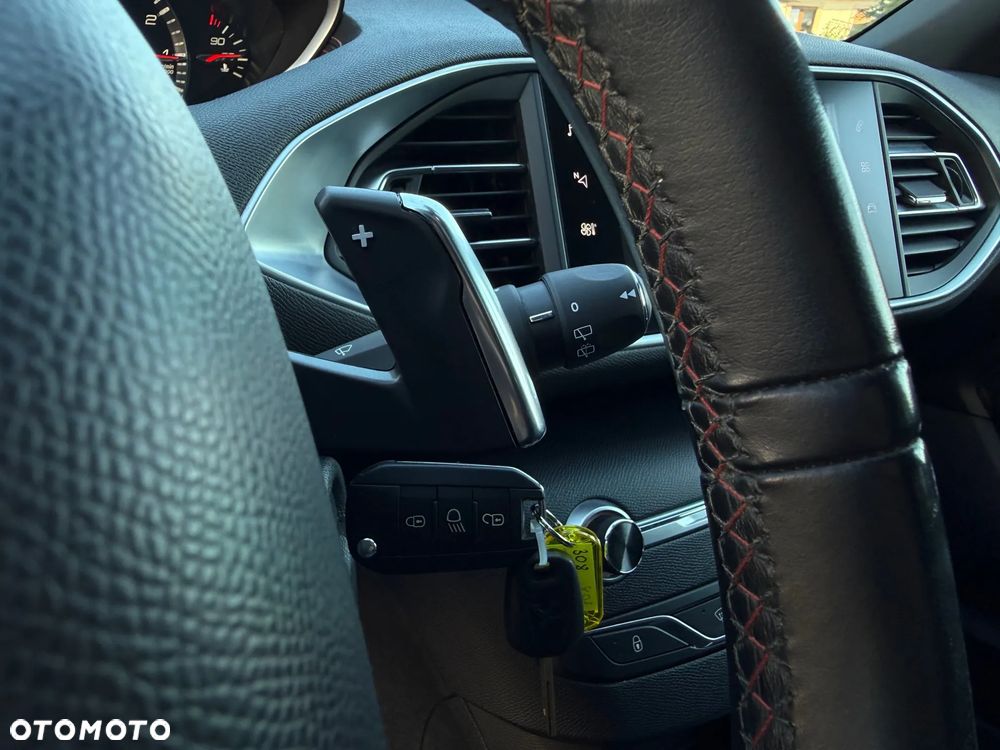 Peugeot 308 PureTech 130 GPF EAT8 Stop & Start GT Pack - 19