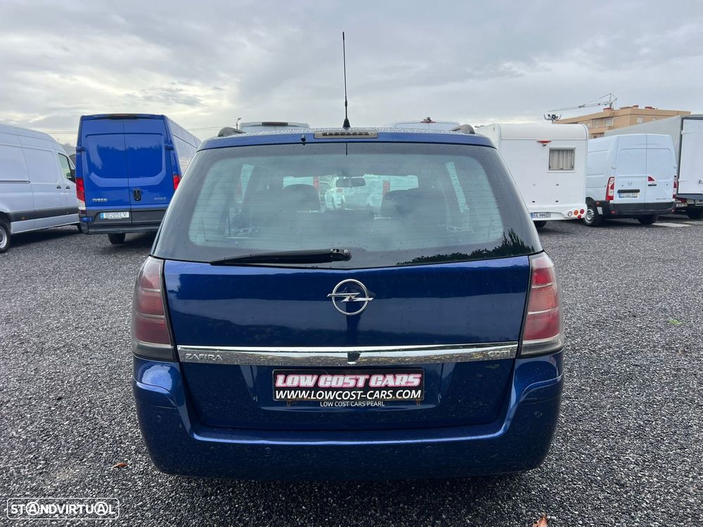 Opel Zafira 1.9 CDTi Enjoy - 10
