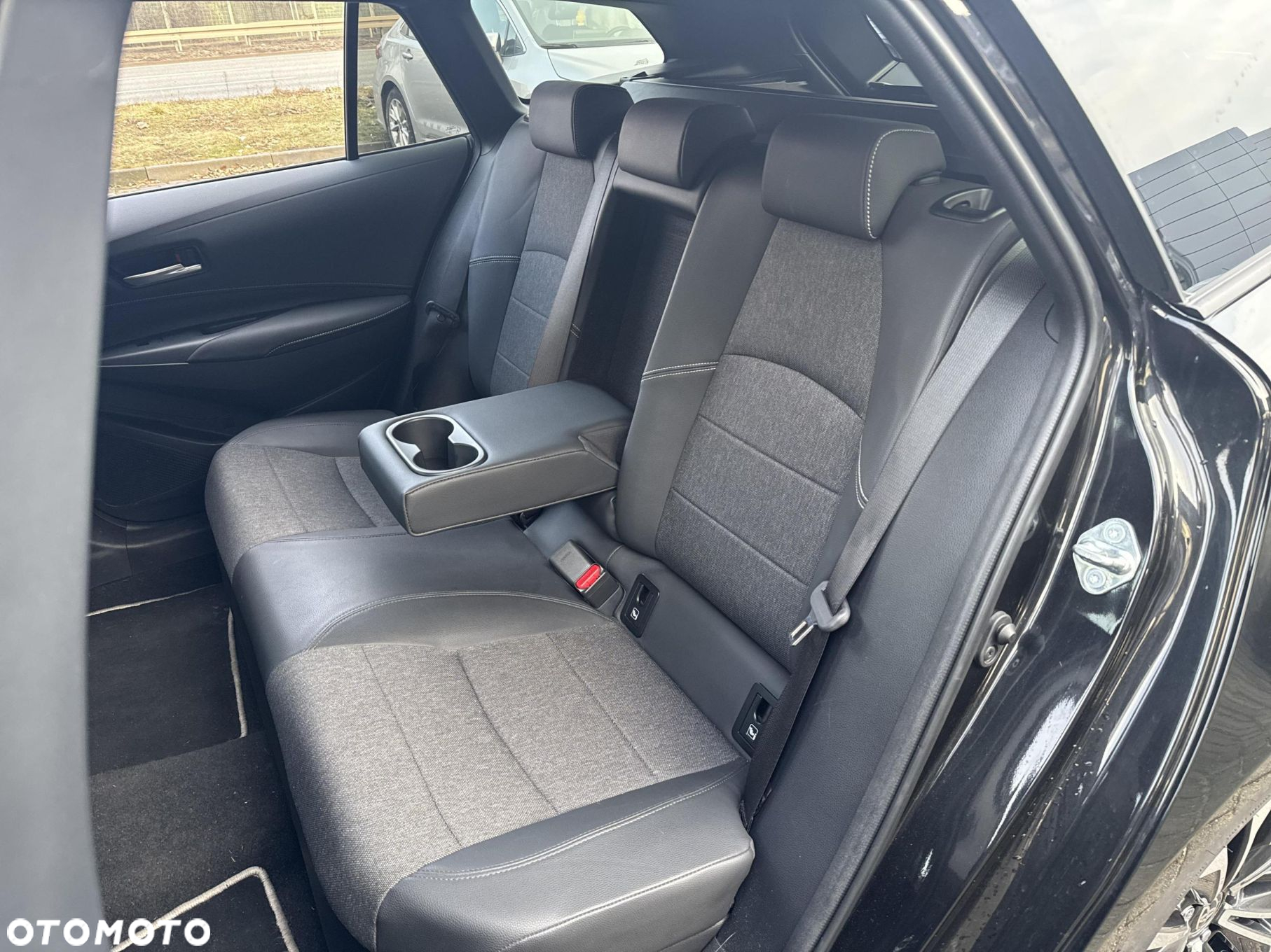 Toyota Corolla - 21