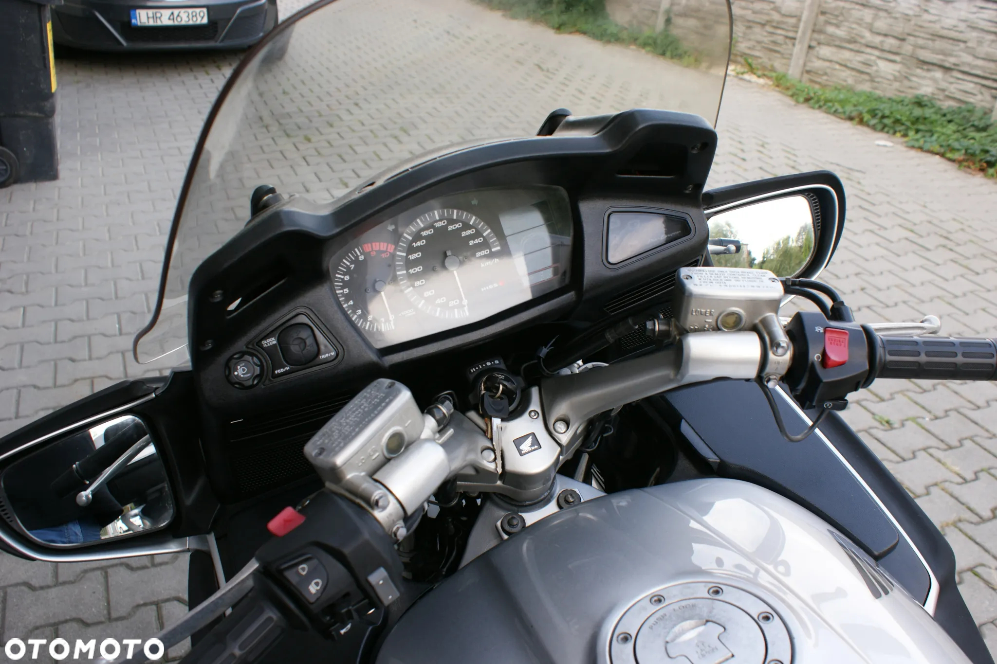 Honda ST - 16