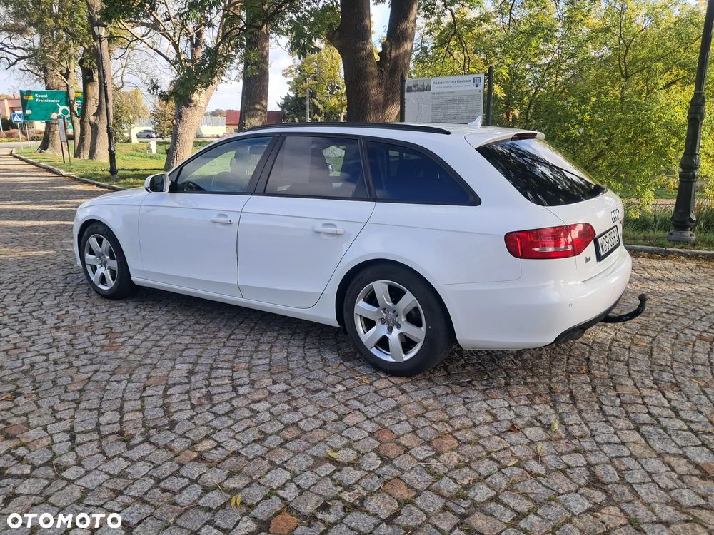 Audi A4 Avant - 4