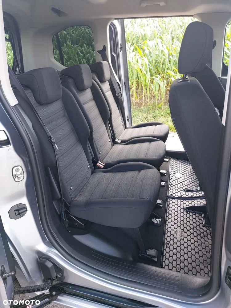 Opel Combo 50kWh Edition Plus - 24