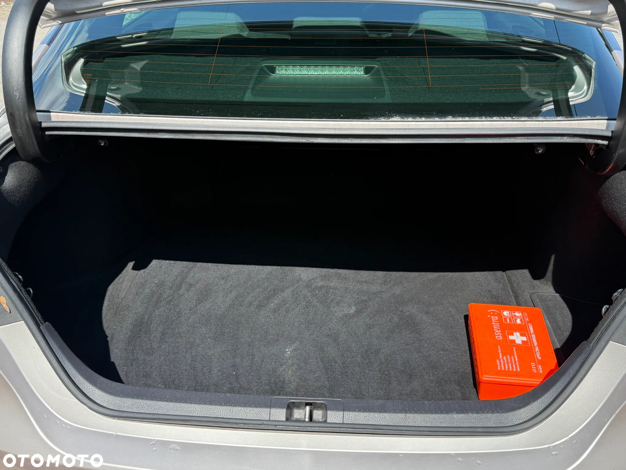 Toyota Camry 2.5 Hybrid Comfort CVT - 36