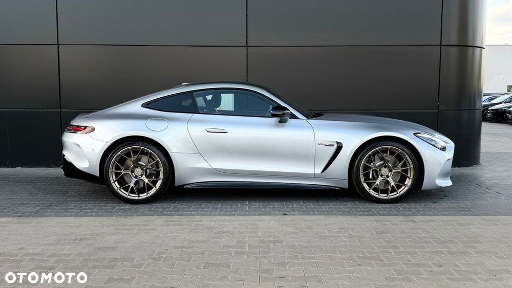 Mercedes-Benz AMG GT - 7