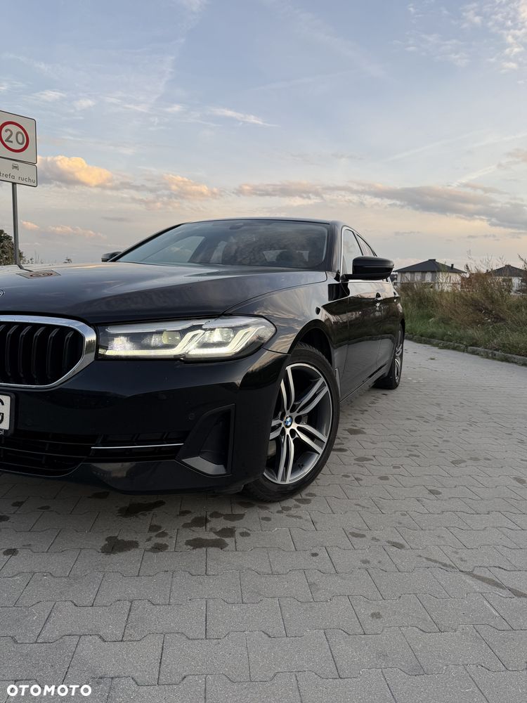 BMW Seria 5 518d - 39