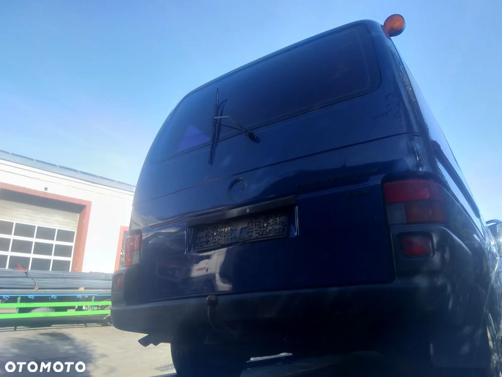 Volkswagen Transporter silnik 2.5L TDI - 2
