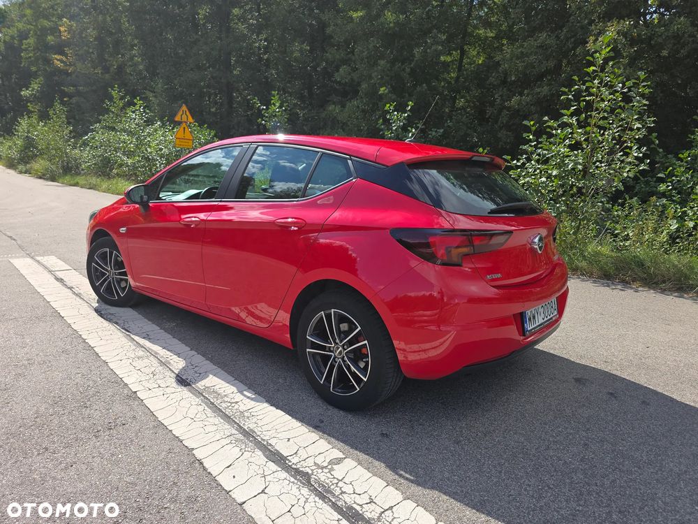 Opel Astra 1.4 T Dynamic S&S - 8
