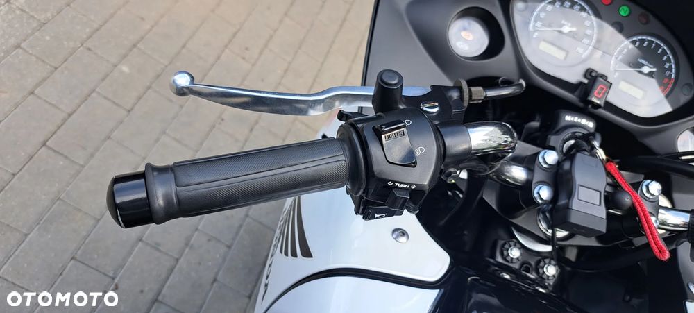 Honda CBF - 9