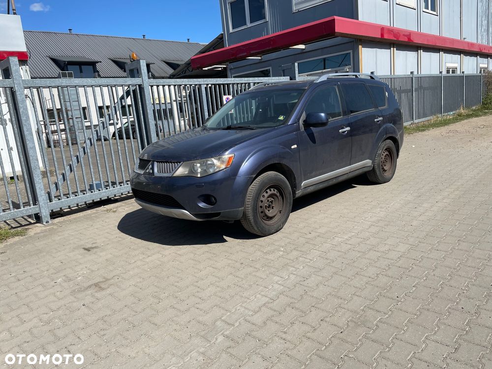 Mitsubishi Outlander 2.4 4WD CVT Intense - 1