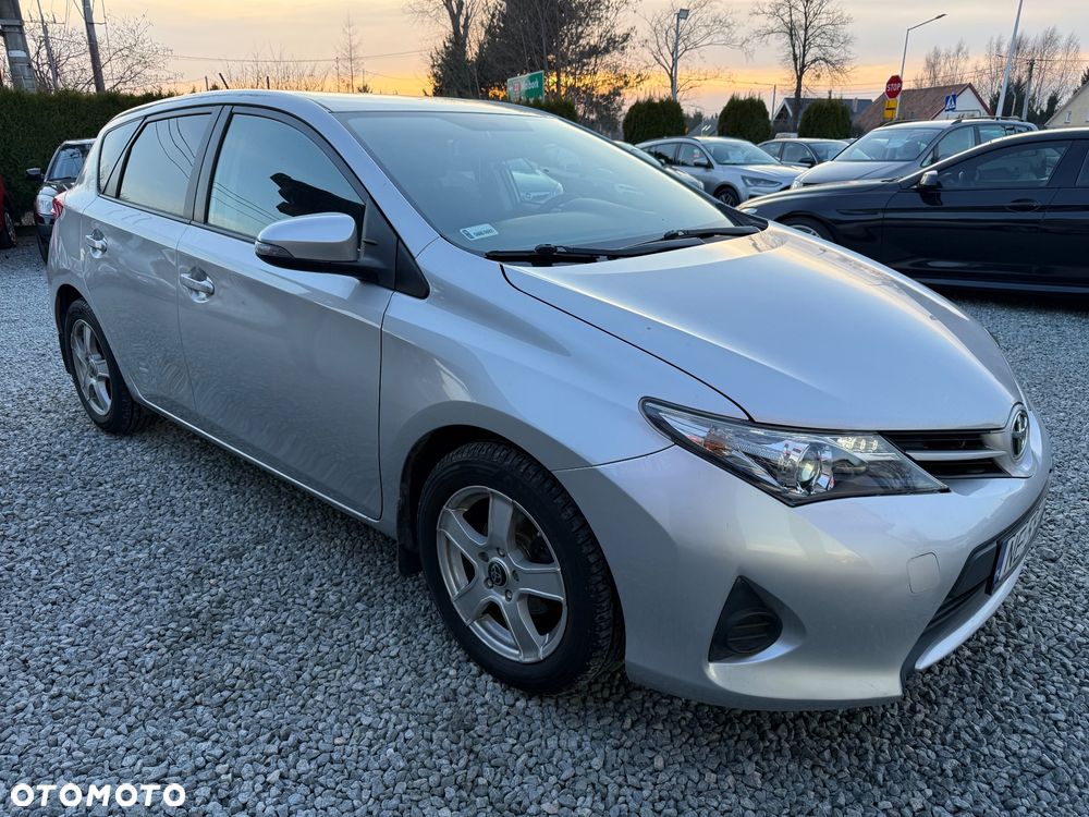 Toyota Auris 1.33 VVT-i Active - 19