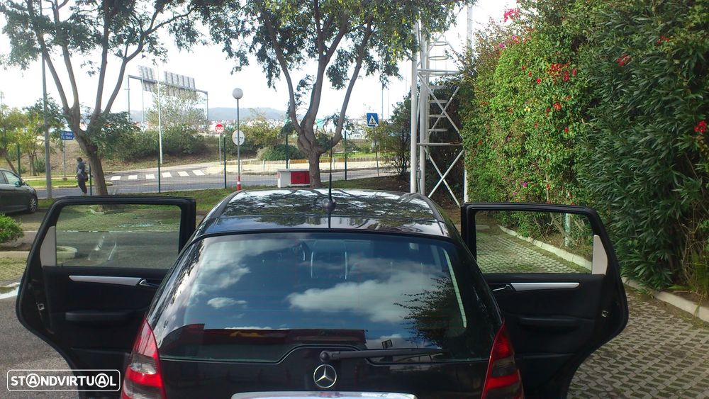 Mercedes-Benz A 200 - 11