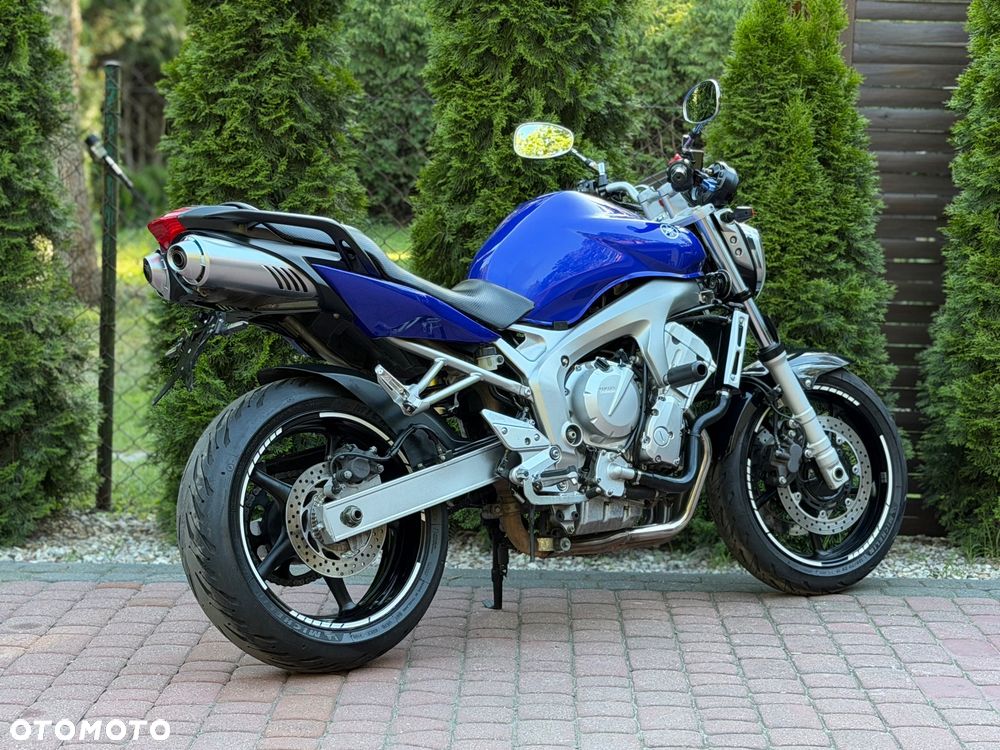 Yamaha FZ6 - 4