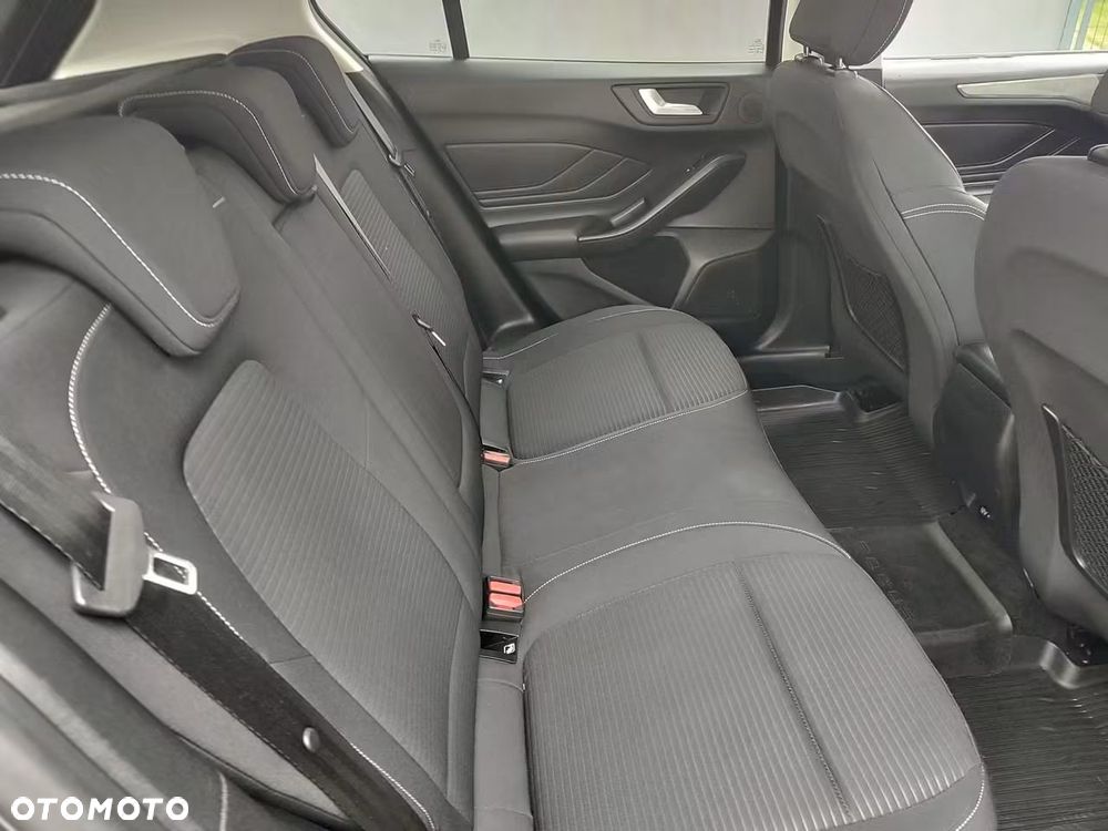 Ford Focus - 9