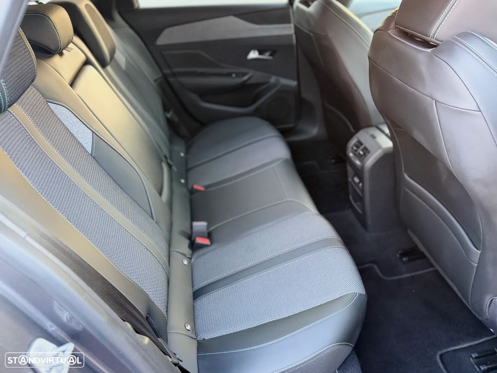 Peugeot 308 SW 1.2 PureTech Allure Pack EAT8 - 11